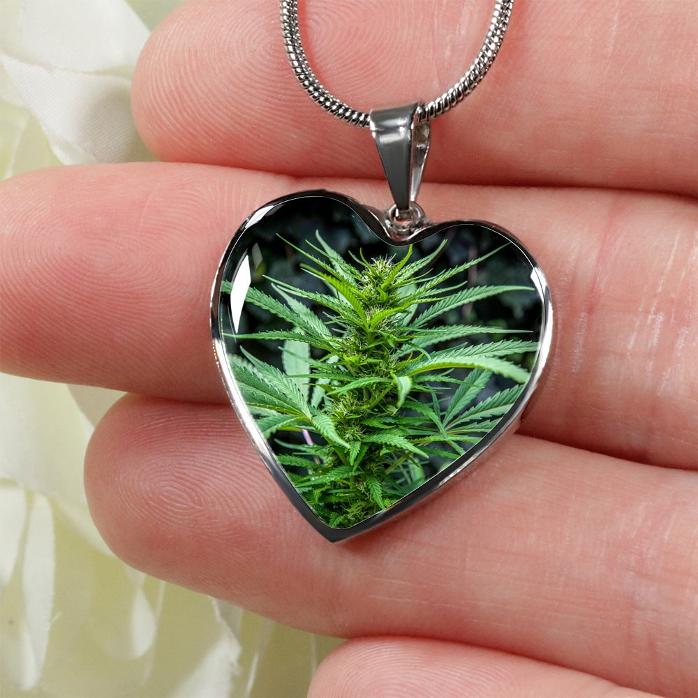 Elegant Green Dream Heart Necklace or Bracelet - American Weedster